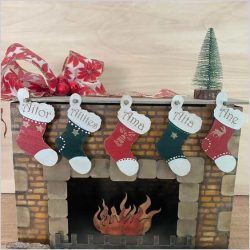Chimenea con calcetines